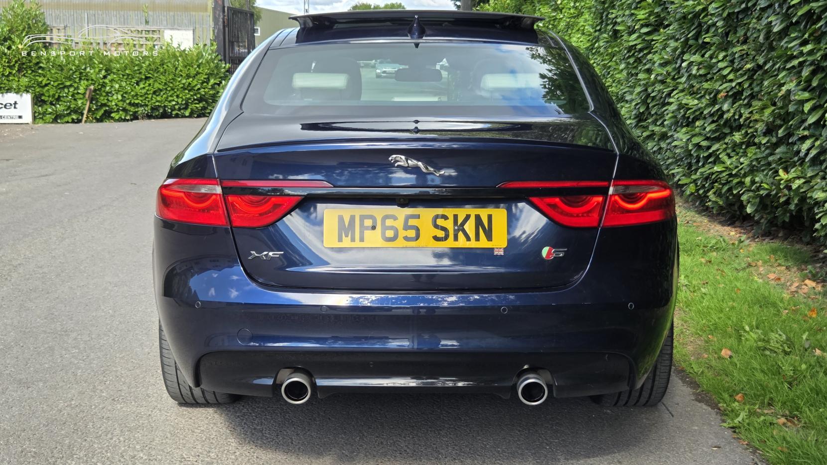 Jaguar XF 3.0d V6 S Saloon 4dr Diesel Auto Euro 6 (s/s) (300 ps)