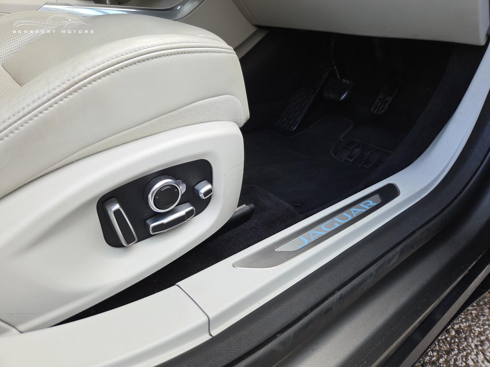 Jaguar I-PACE 400 90kWh HSE SUV 5dr Electric Auto 4WD (400 ps)