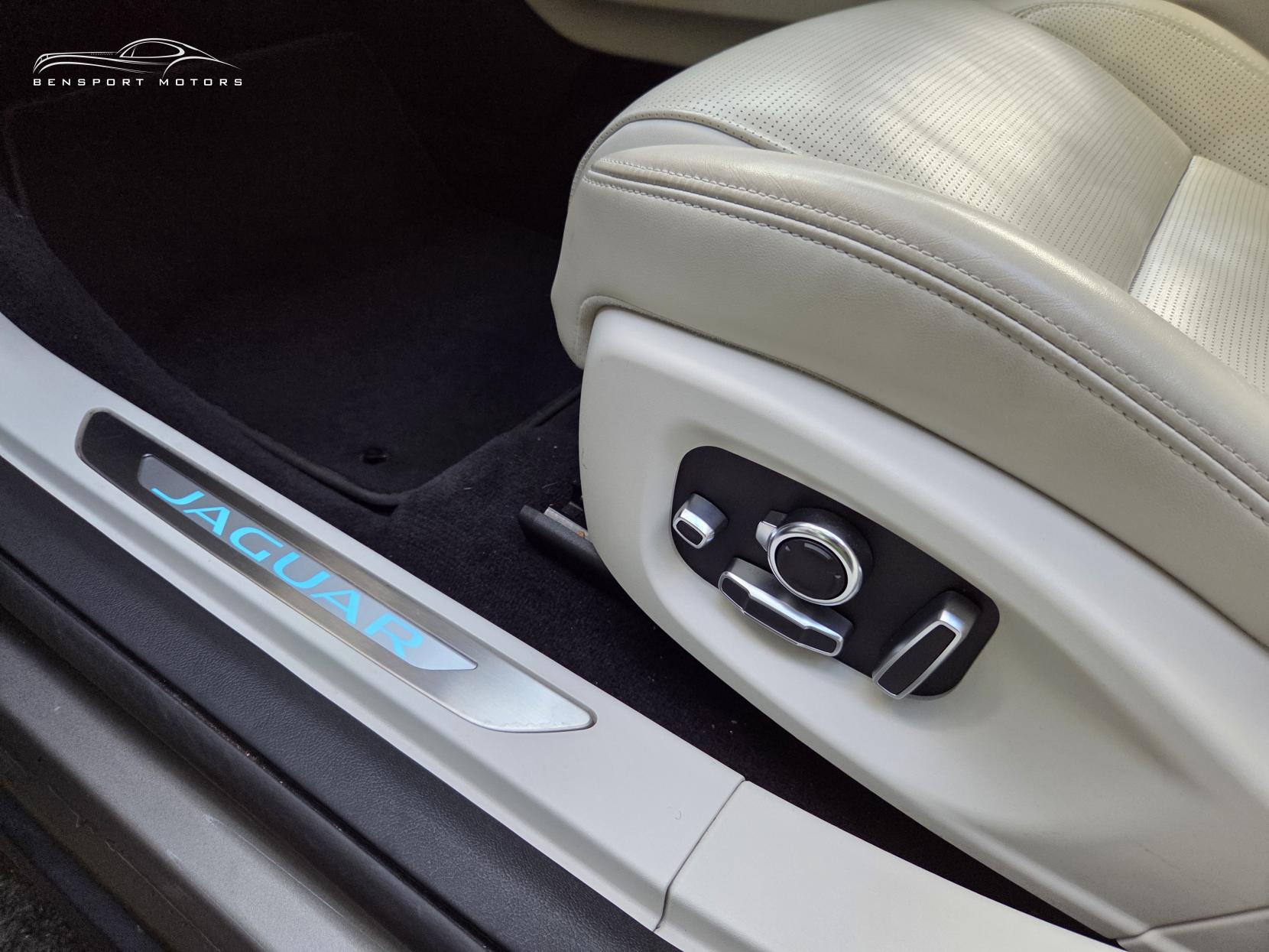 Jaguar I-PACE 400 90kWh HSE SUV 5dr Electric Auto 4WD (400 ps)